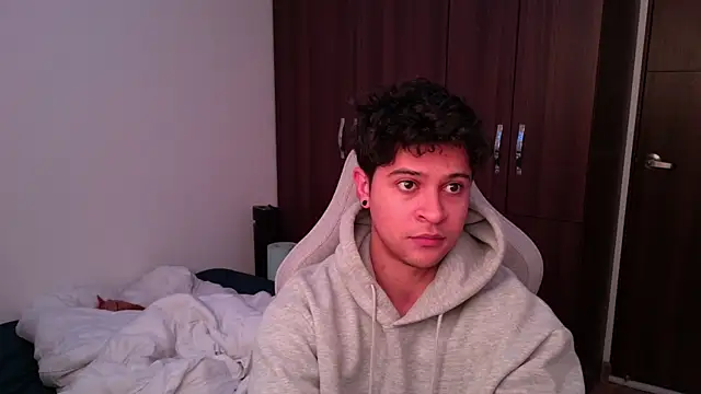 Snapshot of domsantiago_ chatting on October 3, 2025, 2:18 pm domsantiago online show from October 3, 2025, 2:18 pm