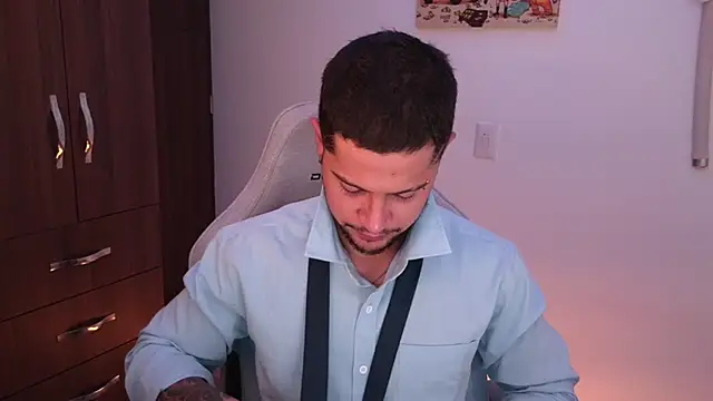 domsantiago  online show from February 19, 2026, 3:25 am