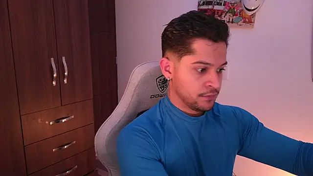 domsantiago  online show from November 30, 2025, 1:28 am