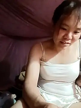 Nguyet135 online show from April 18, 2026, 1:46 pm