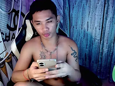 Snapshot of asianhardcock25 chatting on November 27, 2025, 10:43 pm asianhardcock25 online show from November 27, 2025, 10:43 pm