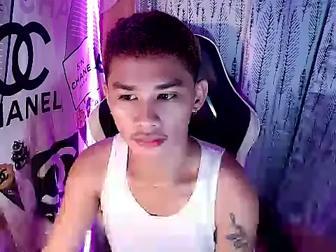 Snapshot of asianhardcock25 chatting on December 18, 2025, 11:25 am asianhardcock25 online show from December 18, 2025, 11:25 am