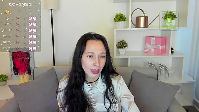 Snapshot of RubiHarlot chatting on October 5, 2025, 1:40 am RubiHarlot online show from October 5, 2025, 1:40 am