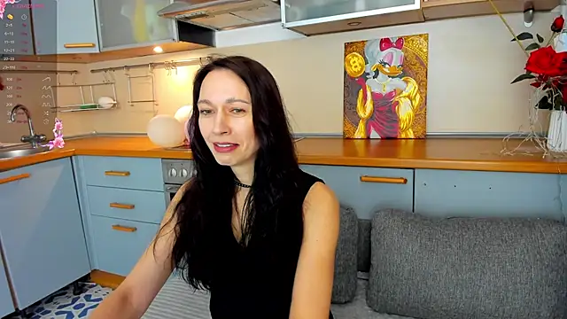 Snapshot of RubiHarlot chatting on October 18, 2025, 1:18 am RubiHarlot online show from October 18, 2025, 1:18 am
