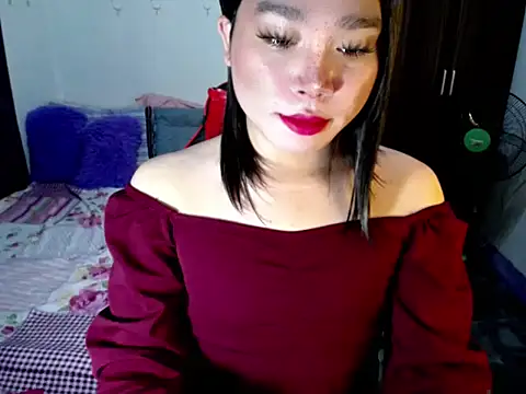 Snapshot of Urassiansweetcummer chatting on September 13, 2025, 1:49 am Urassiansweetcummer online show from September 13, 2025, 1:49 am