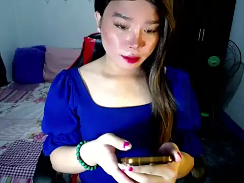 Snapshot of Urassiansweetcummer chatting on October 15, 2025, 2:21 am Urassiansweetcummer online show from October 15, 2025, 2:21 am