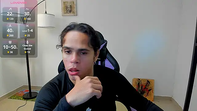 Snapshot of Maximiliano_scoott__ chatting on October 29, 2025, 9:14 pm Maximiliano scoott online show from October 29, 2025, 9:14 pm