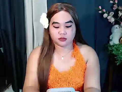 Snapshot of queen_staceyy chatting on December 22, 2025, 9:59 pm queen staceyy online show from December 22, 2025, 9:59 pm