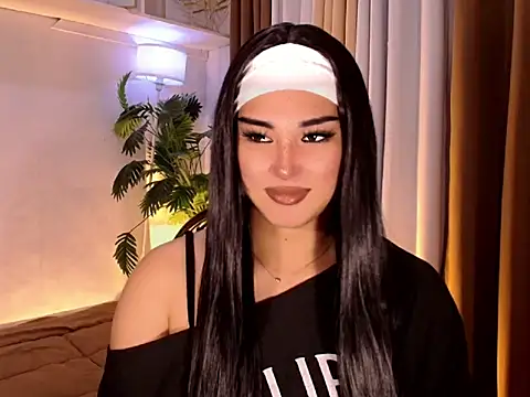 Snapshot of magnificent_kitana chatting on June 7, 2026, 7:52 pm magnificent kitana online show from June 7, 2026, 7:52 pm