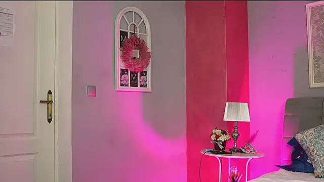 Snapshot of ScarletVex chatting on June 1, 2026, 5:12 pm ScarletVex online show from June 1, 2026, 5:12 pm