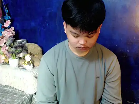 Reynelcock online show from April 26, 2026, 6:16 pm