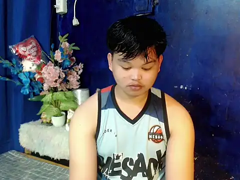 Reynelcock online show from March 1, 2026, 8:03 am