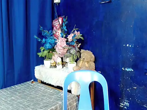 Reynelcock online show from February 13, 2026, 8:25 am