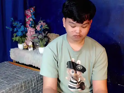 Reynelcock online show from February 26, 2026, 5:02 pm