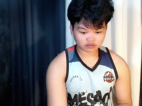 Reynelcock online show from September 13, 2025, 8:20 pm