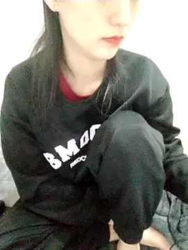 Kembong01 online show from December 17, 2025, 3:06 pm