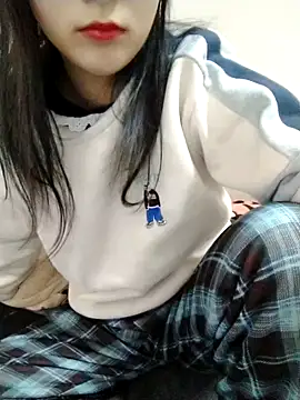 Kembong01 online show from February 22, 2026, 9:05 pm