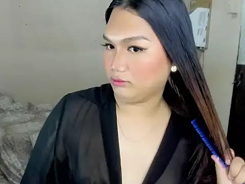 Snapshot of Lou_heart chatting on September 8, 2025, 5:23 pm Lou heart online show from September 8, 2025, 5:23 pm