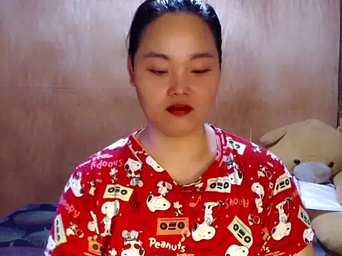 Snapshot of _Lylia chatting on May 8, 2026, 2:26 am Lylia online show from May 8, 2026, 2:26 am