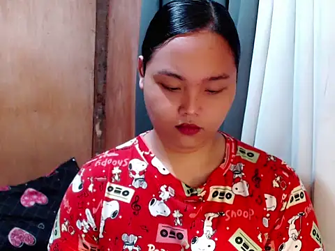  Lylia online show from February 20, 2026, 9:06 pm