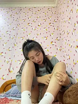 Snapshot of D2sweet chatting on November 21, 2025, 3:11 pm D2sweet online show from November 21, 2025, 3:11 pm