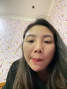 Snapshot of D2sweet chatting on November 28, 2025, 3:45 pm D2sweet online show from November 28, 2025, 3:45 pm