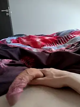 justhubert online show from September 12, 2025, 1:44 pm