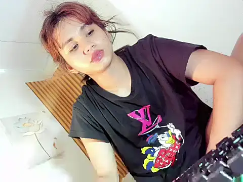 Snapshot of Ts_morena chatting on November 19, 2025, 10:48 am Ts morena online show from November 19, 2025, 10:48 am