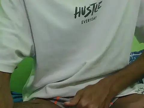 rockyy23boy online show from December 16, 2025, 2:43 pm