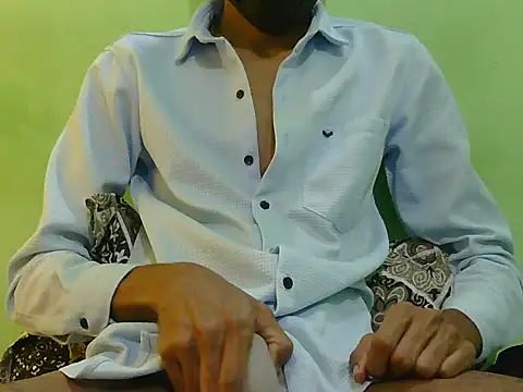 rockyy23boy online show from October 28, 2025, 2:27 pm