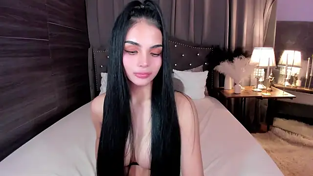 Snapshot of AdrianaMillers chatting on October 2, 2025, 1:47 pm AdrianaMillers online show from October 2, 2025, 1:47 pm