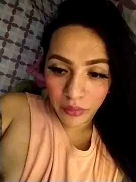 enoria1992 online show from April 5, 2026, 5:25 am