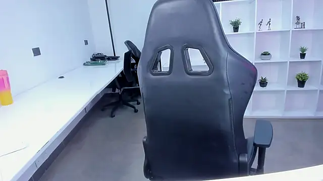 Snapshot of megan_bigboobs_ chatting on November 22, 2025, 12:37 pm megan bigboobs online show from November 22, 2025, 12:37 pm