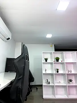 Snapshot of megan_bigboobs_ chatting on October 28, 2025, 11:09 am megan bigboobs online show from October 28, 2025, 11:09 am