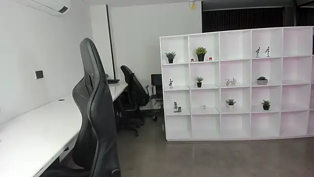 Snapshot of megan_bigboobs_ chatting on November 9, 2025, 11:36 am megan bigboobs online show from November 9, 2025, 11:36 am