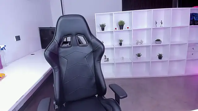 Snapshot of megan_bigboobs_ chatting on October 29, 2025, 10:58 am megan bigboobs online show from October 29, 2025, 10:58 am