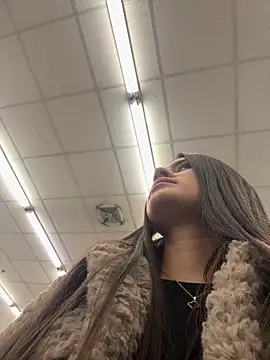 Isabella21  online show from October 30, 2025, 12:09 am