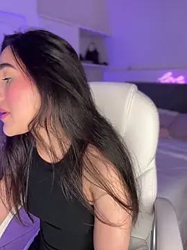 julieta jhonss online show from March 2, 2026, 3:29 am