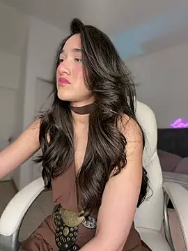 Snapshot of julieta_jhonss chatting on July 19, 2026, 3:37 am julieta jhonss online show from July 19, 2026, 3:37 am