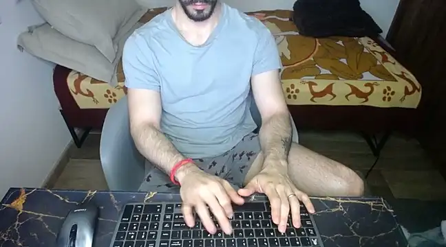 Snapshot of bossking017 chatting on March 17, 2025, 11:21 am bossking017 online show from March 17, 2025, 11:21 am