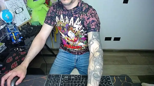 Snapshot of bossking017 chatting on November 12, 2025, 10:35 pm bossking017 online show from November 12, 2025, 10:35 pm