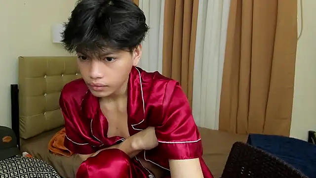 hotfreshdior online show from September 28, 2025, 6:15 pm