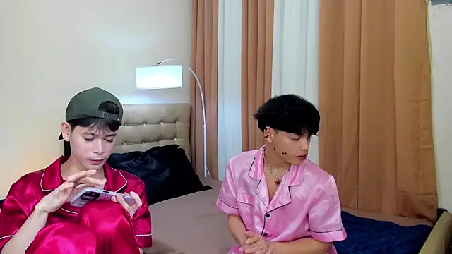 hotfreshdior online show from September 10, 2025, 5:01 pm