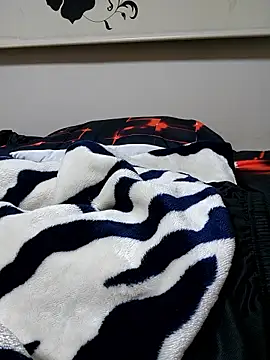 Koreanjjc online show from November 21, 2025, 4:28 pm