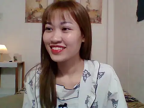 Snapshot of __Donna__ chatting on October 21, 2025, 2:49 pm Donna online show from October 21, 2025, 2:49 pm