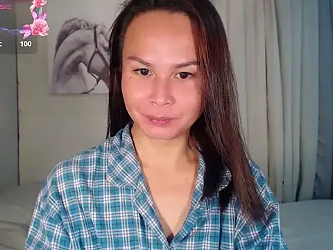 Snapshot of holly_bitch chatting on January 12, 2026, 2:18 am holly bitch online show from January 12, 2026, 2:18 am