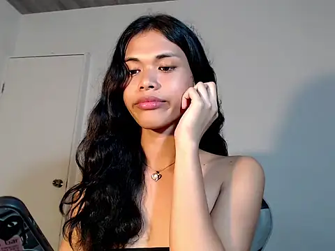 urcurlydiva online show from November 2, 2025, 2:00 pm