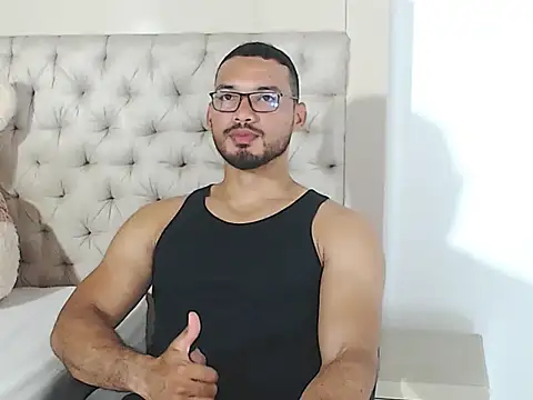 Snapshot of marcusblade chatting on September 16, 2025, 6:42 pm marcusblade online show from September 16, 2025, 6:42 pm