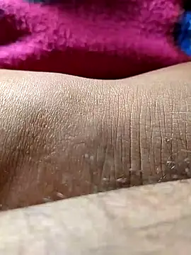 only-injoy online show from November 18, 2025, 5:16 pm