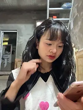 Daisy018 online show from December 5, 2025, 4:55 am